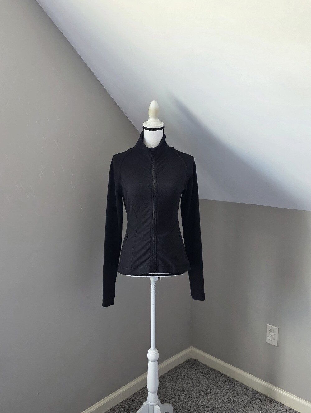 Lululemon Lightly Jacket